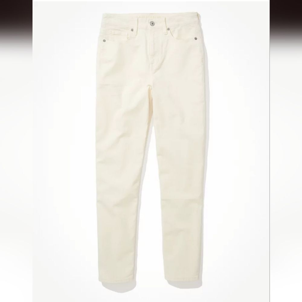 American Eagle Outfitters Mom Straight Corduroy Pants in Cream Size 14 Long